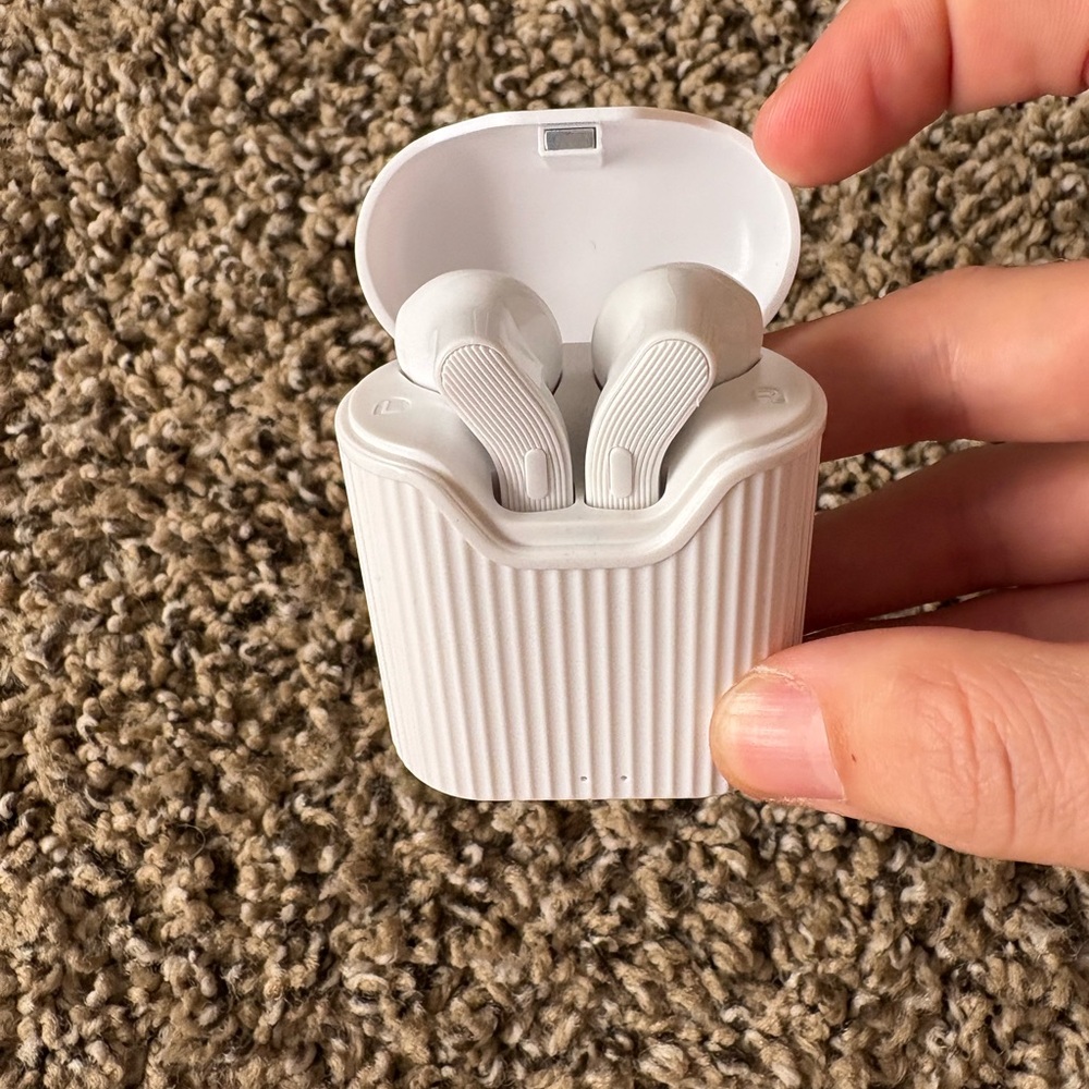 Wireless White Earbud Headphones